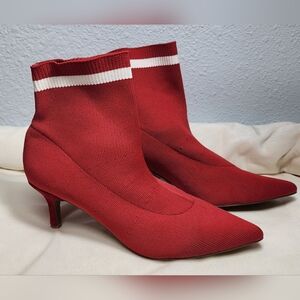 Jaggar Red Booties Size 38
